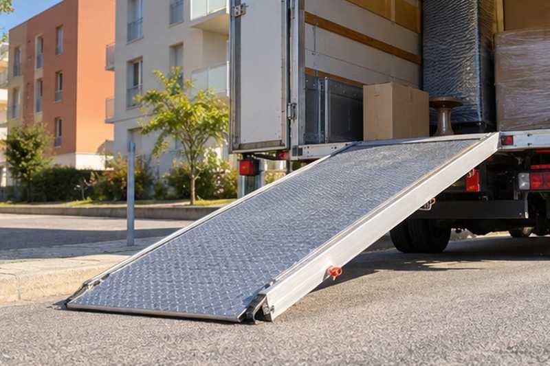 Rampe du camion sur le trottoir