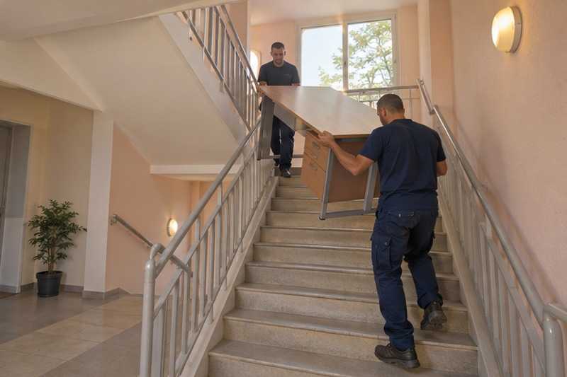 Bureau descendu à deux : chantier Rue Antoine-Laurent de Lavoisier