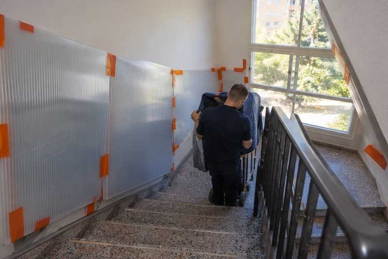 Mur de cage protégé : chantier Rue Childebert 1er