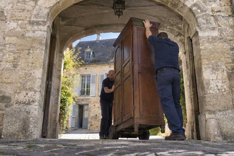 Armoire inclinée sous la voûte : chantier Avenue Anna Lindh